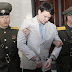 Joven estadounidense es sentenciado a prisión en Corea del Norte