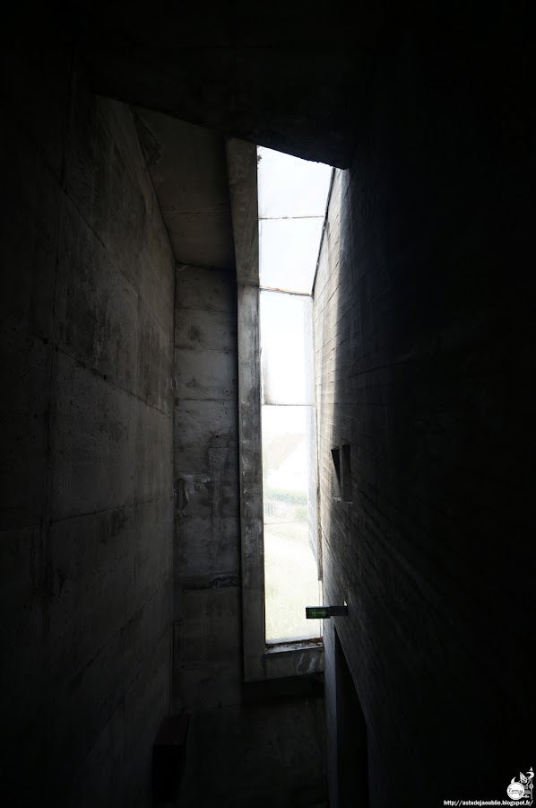Nevers - Eglise Sainte-Bernadette du Banlay, Part. 2<br /> Architectes: Claude Parent, Paul Virilio (Architecture Principe)<br /> Avec Odette Ducarre (maquette des vitraux), Morice Lipsi (Mobilier) Construction: 1963 - 1966 Nevers - Eglise Sainte-Bernadette du Banlay, Part. 2<br /> Architectes: Claude Parent, Paul Virilio (Architecture Principe)<br /> Avec Odette Ducarre (maquette des vitraux), Morice Lipsi (Mobilier) Construction: 1963 - 1966