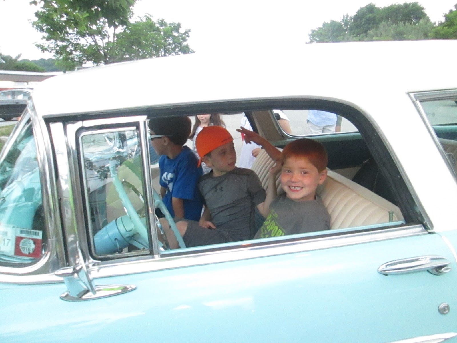 Rich Writes Classic Car Show at Bobo's Cafe is Something to do