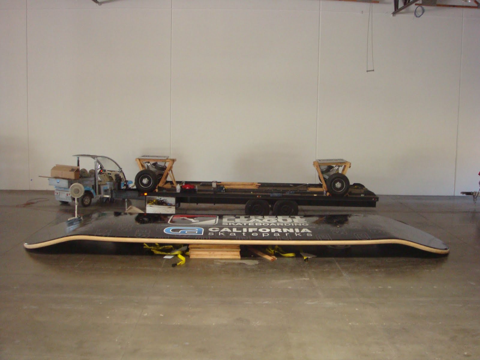 Pix Grove World's Largest Skateboard