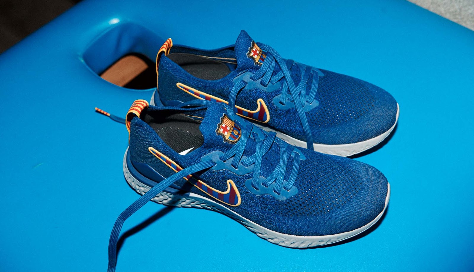 nike chelsea trainers