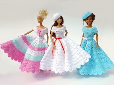 Patrones de vestidos tejidos a crochet para Barbies ll