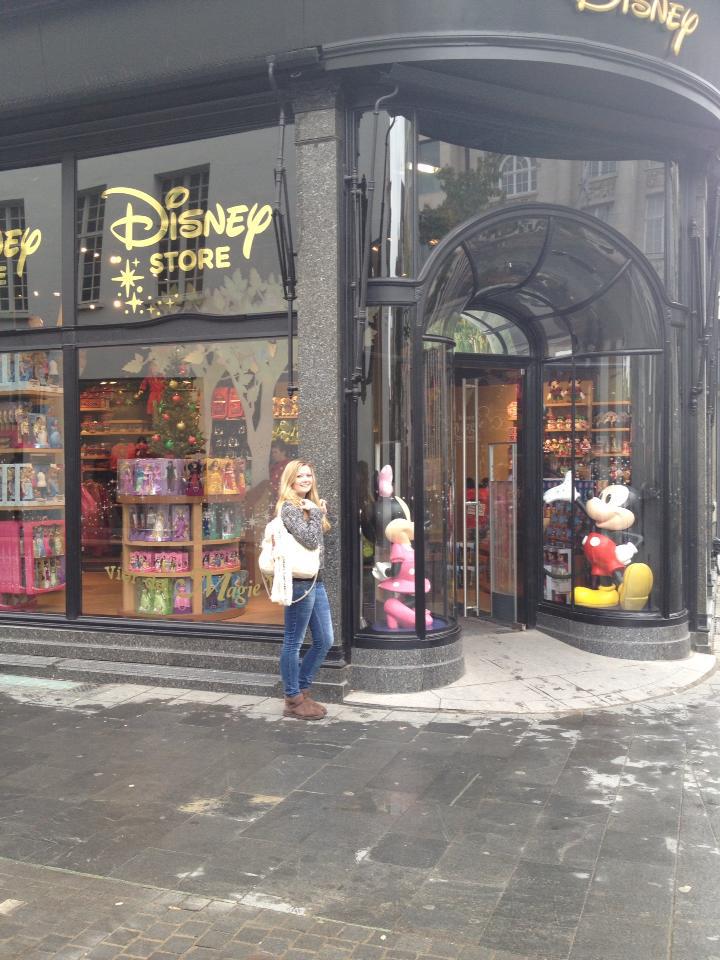 We Heart Disney: Disney store Antwerpen