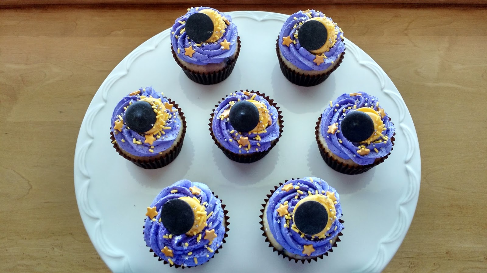 Juli Jacklin's Cupcakes Solar Eclipse Celebration Cupcakes