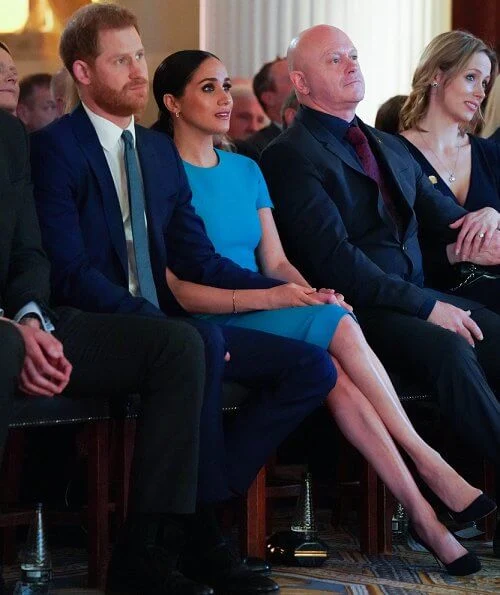 Meghan Markle wore Victoria Beckham pencil midi dress