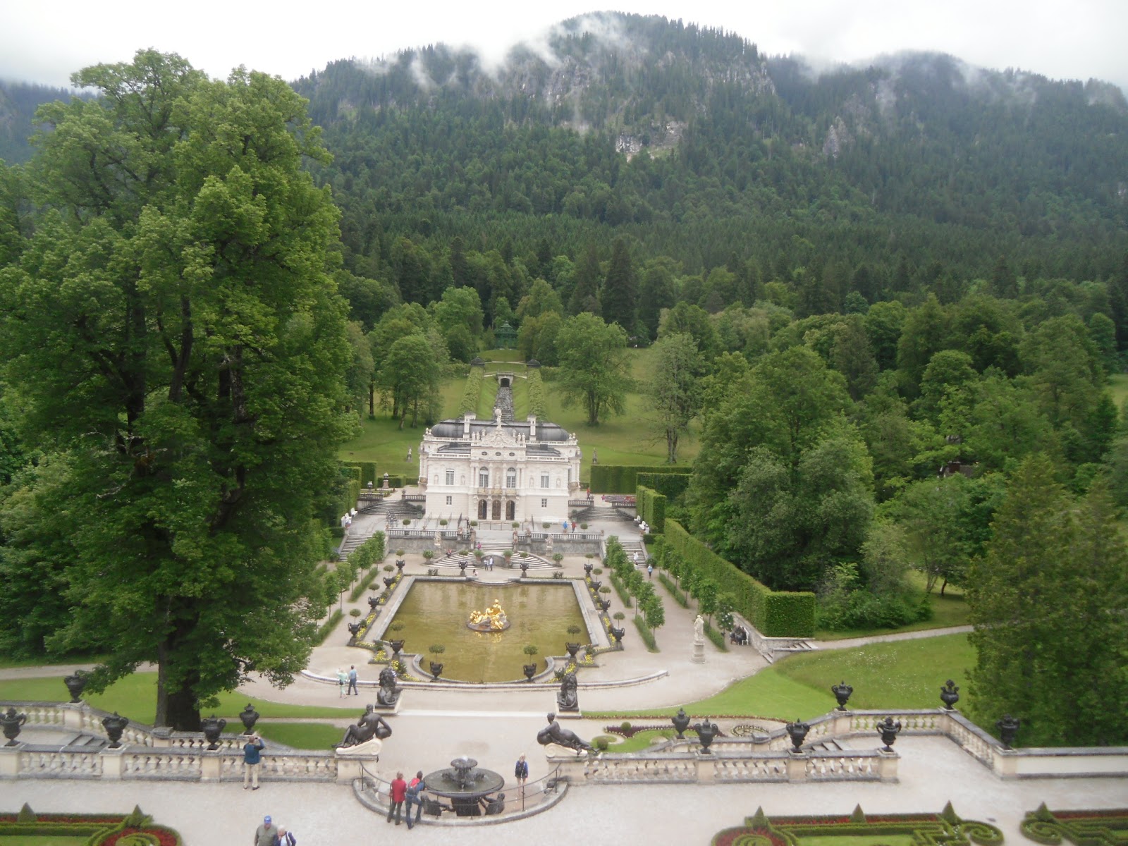 Irene in Irland Schloss Linderhof