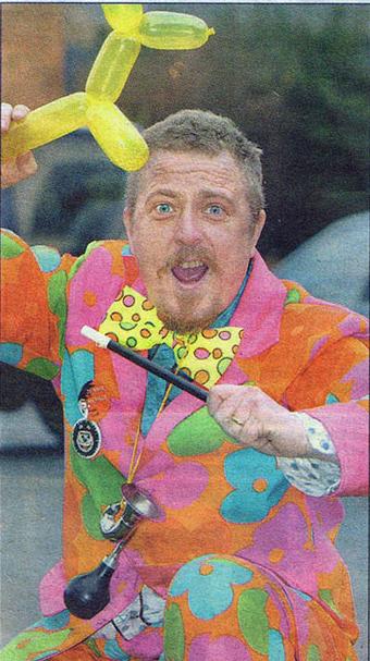 WELSHPOOL STREET SCENE FESTIVAL 2012: ENTERTAINERS