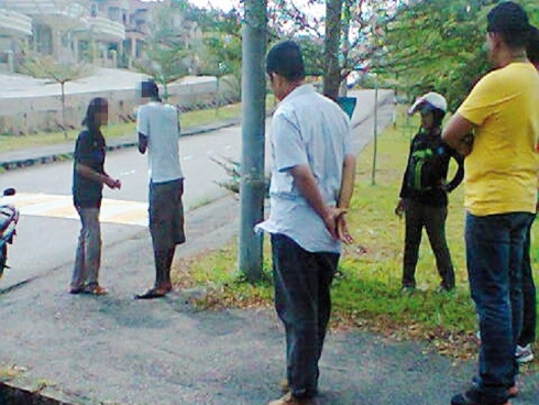 TUK KIYAI  ISU SEMASA Sepasang kekasih "berbincang" tentang