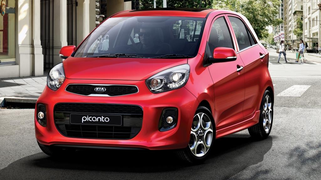 Запаркованные машины Kia Picanto