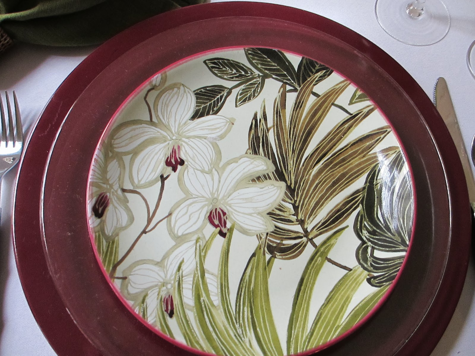 Table for One 222 Fifth Accent Plate Tablescape