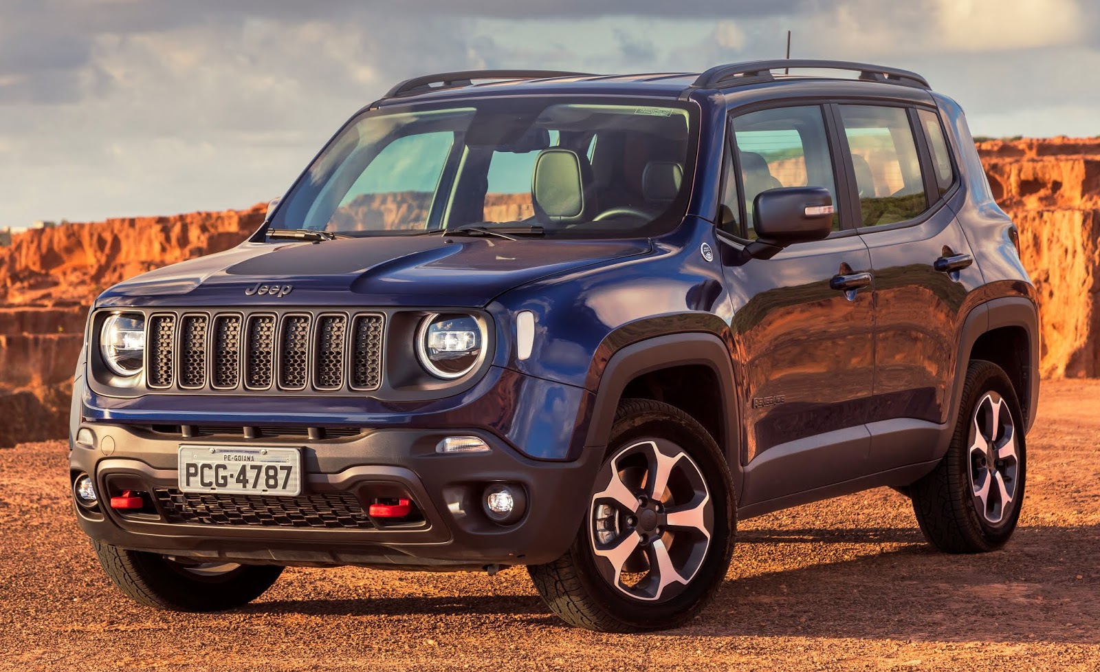Jeep Renegade РіРѕР»СѓР±РѕР№