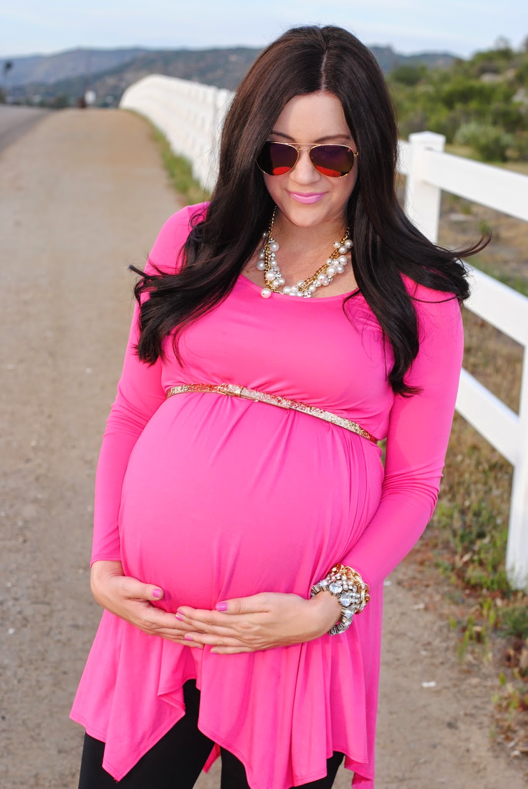 A Darling Dream: .Hot Pink Tunic & A Giveaway.