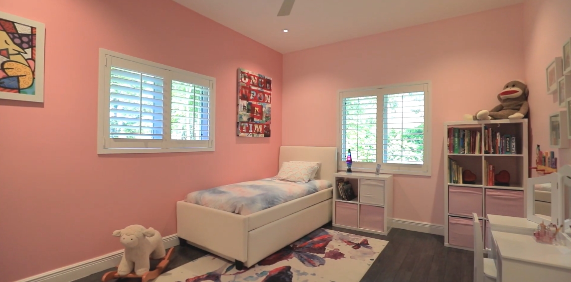 36 Interior Design Photos vs. 6390 SW 112th St, Pinecrest, FL