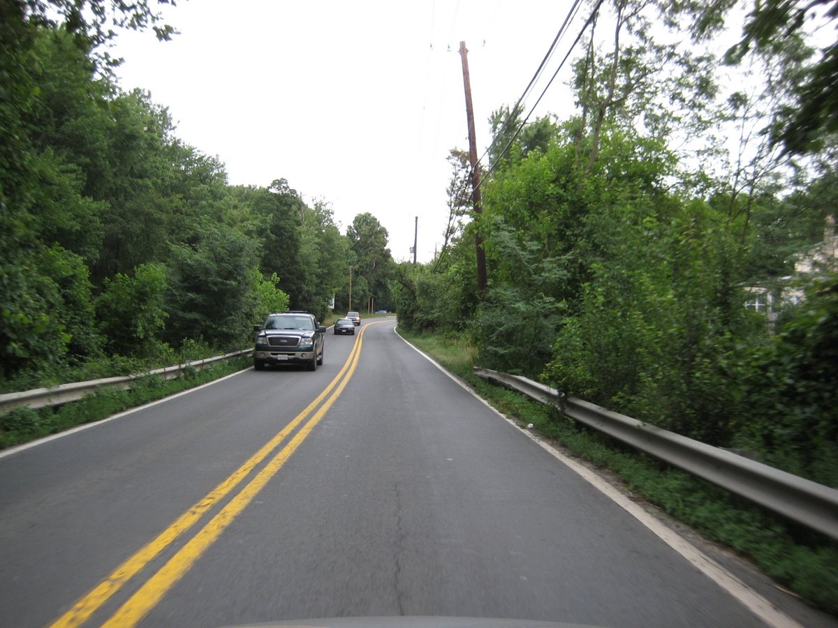 Norbeck Road Norbeck Road needs shoulders and a bike path