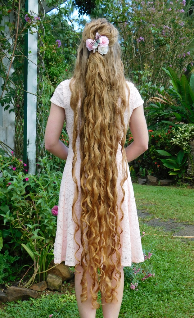 Braids & Hairstyles for Super Long Hair: Super long curls for this Sunday  morning