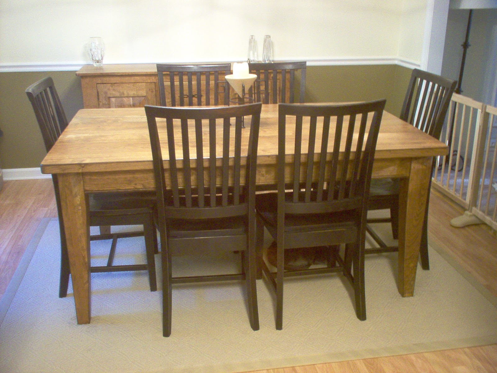Standard Dining Tables, How Tall Should A Farm Table Be