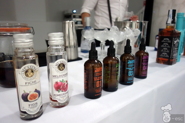 Aceites de oliva y vinagres aromatizados para cocteles