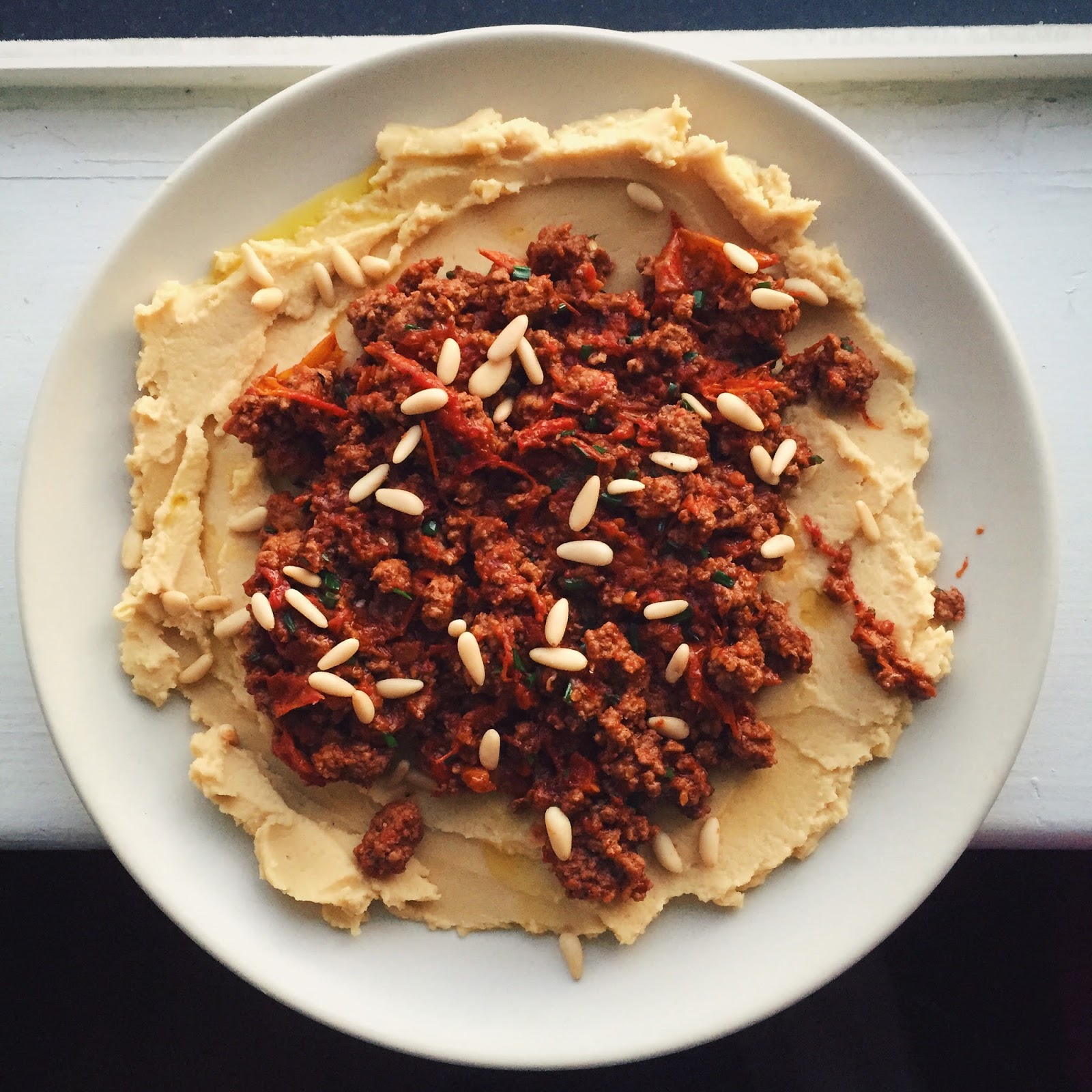 amour fou(d) warm hummus with spiced lamb.