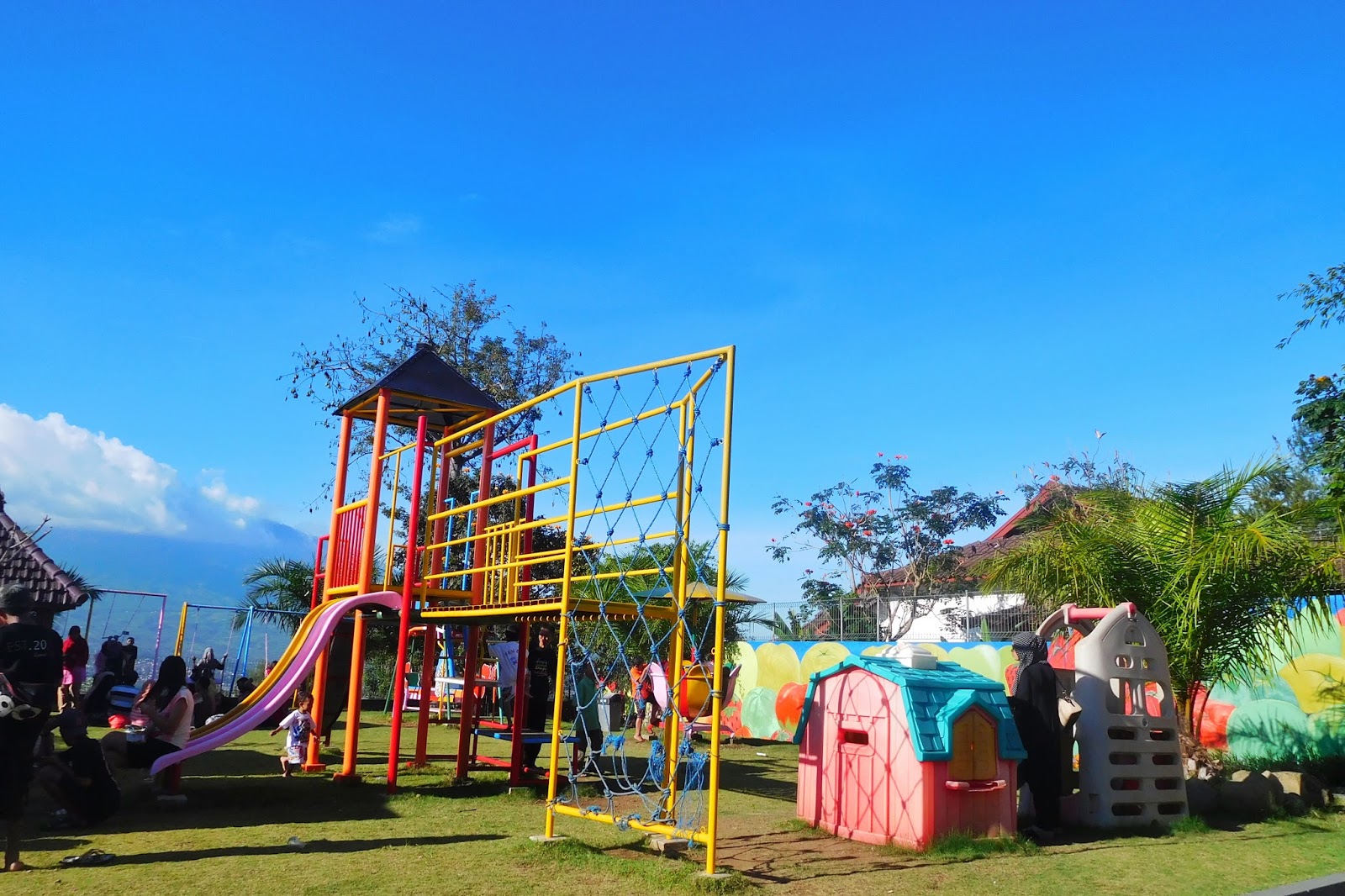 Kusuma Agrowisata Waterpark, Kolam Renang Dengan Air ...