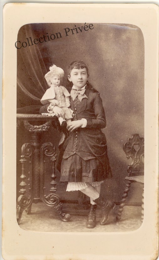 Lot De 22 Photos Anciennes Vers 1880 - Enfants, Portraits, Scènes D'époque - Collection Vintage