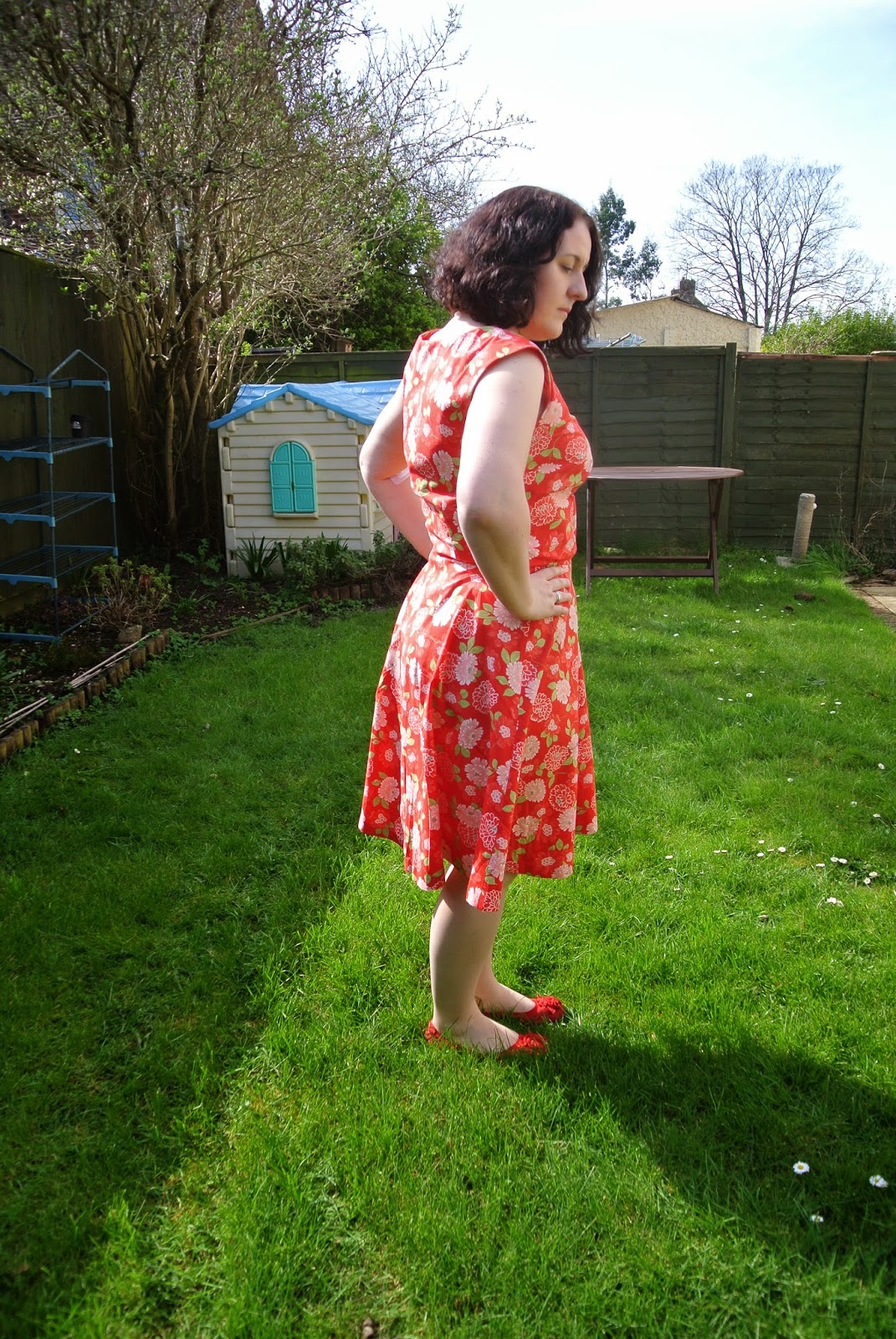 Sew little time: Mad men challenge - the Pensive Betty dress