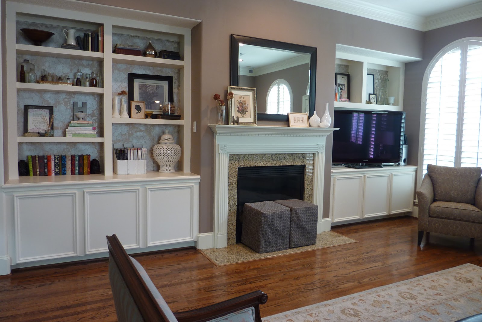 name 5 things. House Tour Living Room.