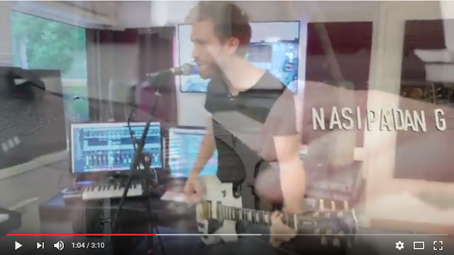 Kreatif, Bule Norwegia ini Ciptakan Lagu Berjudul Kreatif, Bule Norwegia ini Ciptakan Lagu Berjudul