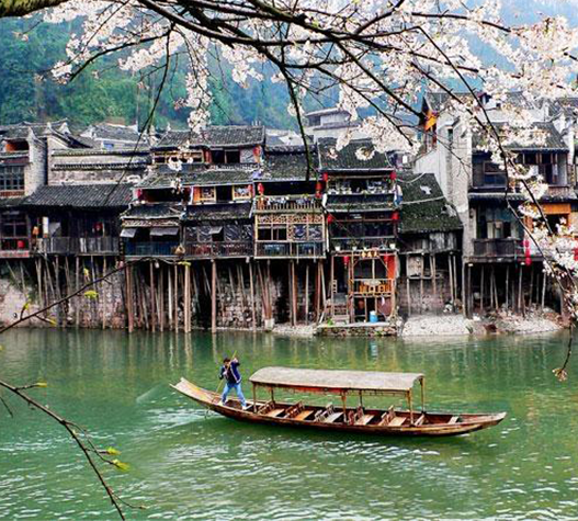 Kinh nghiệm du lịch Phượng Hoàng Cổ Trấn tự túc 2019