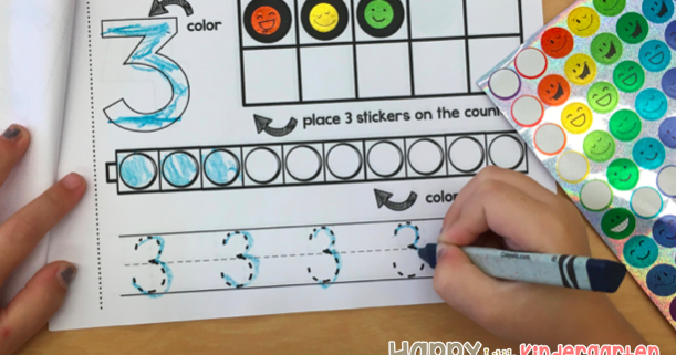 Happy Little Kindergarten: Simple Counting Book for Kindergarten