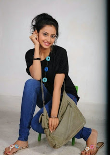 rakul-preet-singh-latest-stills-tollyscr