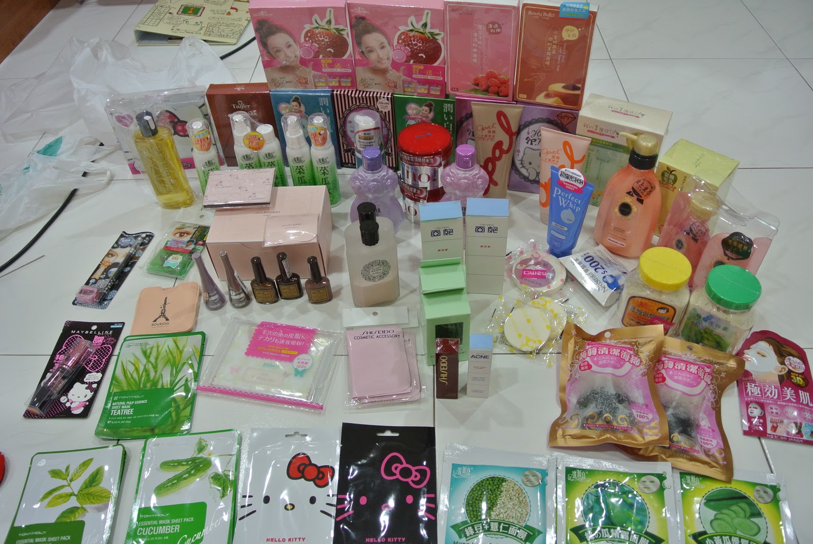 Little Chloe Must buy Cosmetic in Taiwan