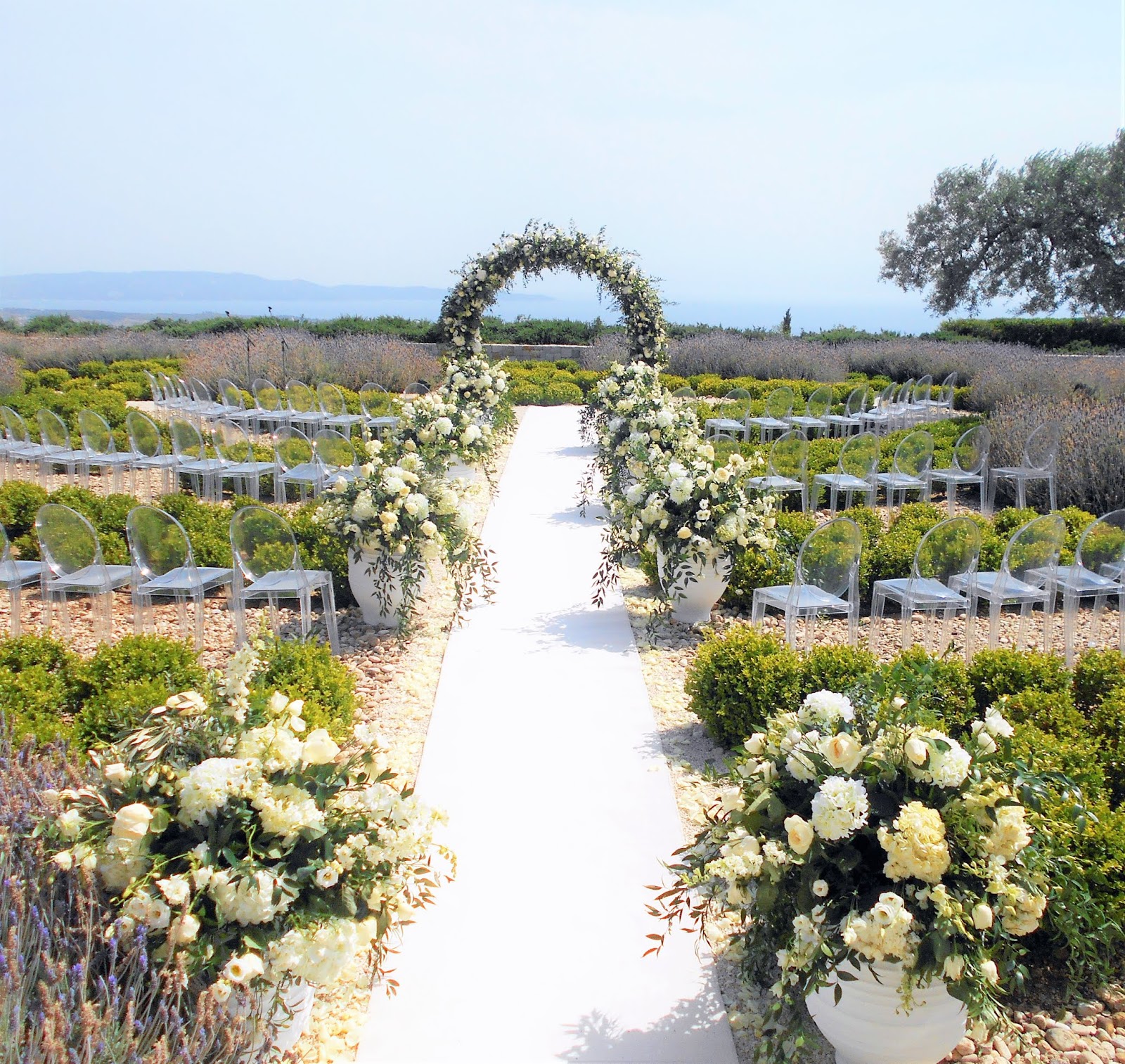 WEDDING FLOWERS GREECE WEDDING IN GREECE