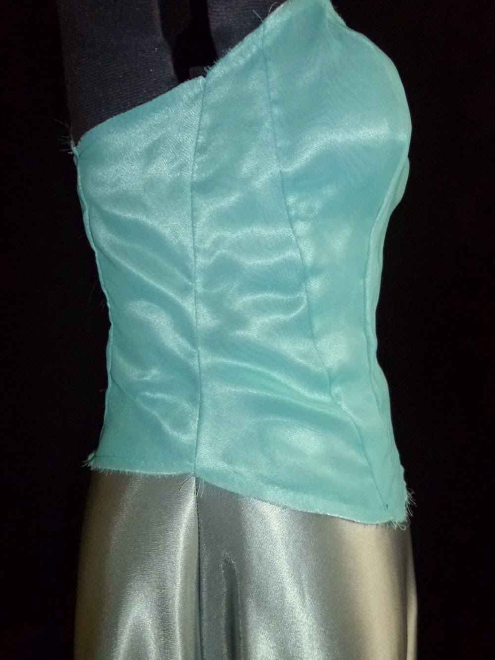 The Old Button: Elen's Prom Dress - Part 2 - boned corset bodice