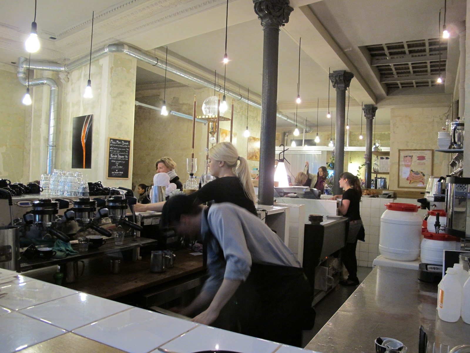 Coutume 47 Rue De Babylone 75007 Paris Paris: Coutume Café