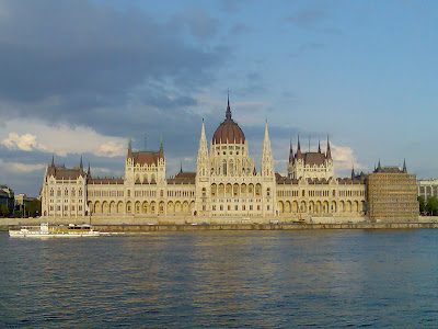 http://radiacja.blogspot.com/2012/12/budapest-fm-radio.html