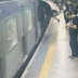 Homem empurra mulher no metrô e diz: 'ordens do diabo'