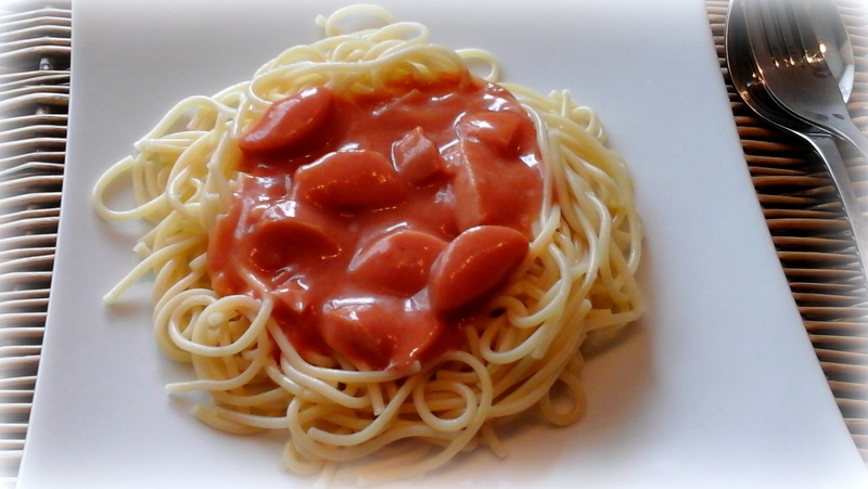 Simis Schlemmerblog: DDR- Rezept... Nudeln mit Tomatensoße Simis Schlemmerblog: DDR- Rezept... Nudeln mit Tomatensoße