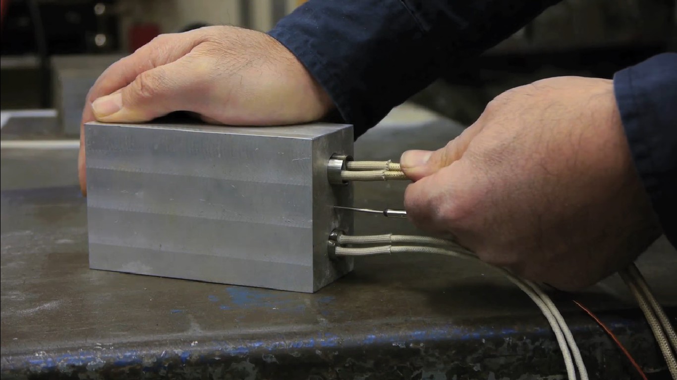 CARTRIDGE HEATER (ฮีตเตอร์แท่ง)