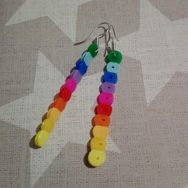 [DIY] Regenbogen Bügelperlen-Ohrringe