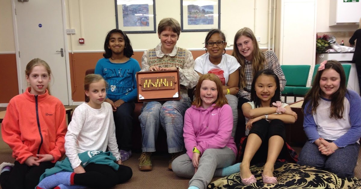 SHS Junior Residential 2016 Learning to play the shruti box!