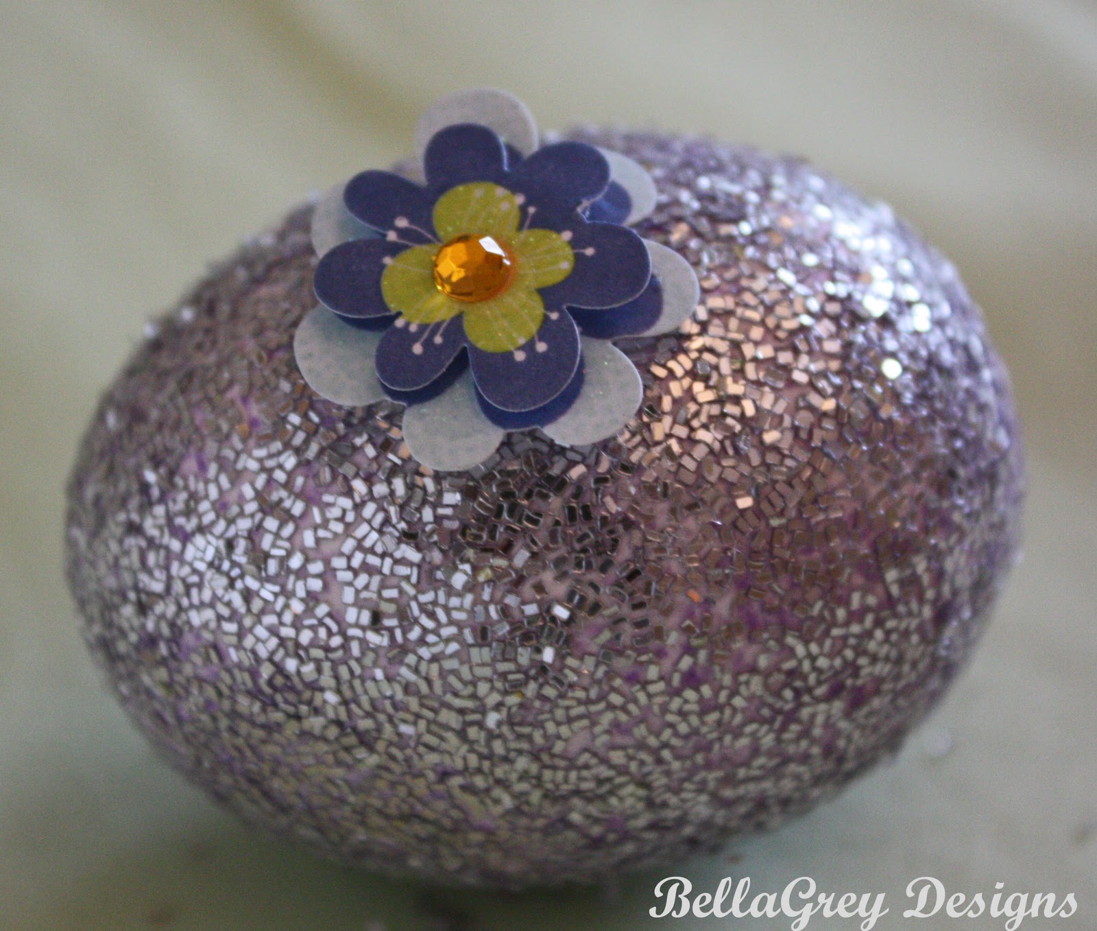 DIY Tutorial Glitter Eggs BellaGrey Designs