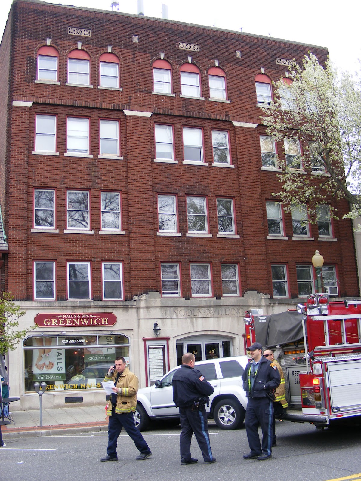 >Ridgewood Office Building Evacuated Due to Possible Sulfuric Acid Leak