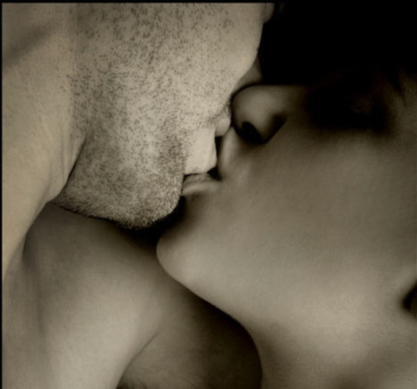 Passionate Kissing Pictures 29