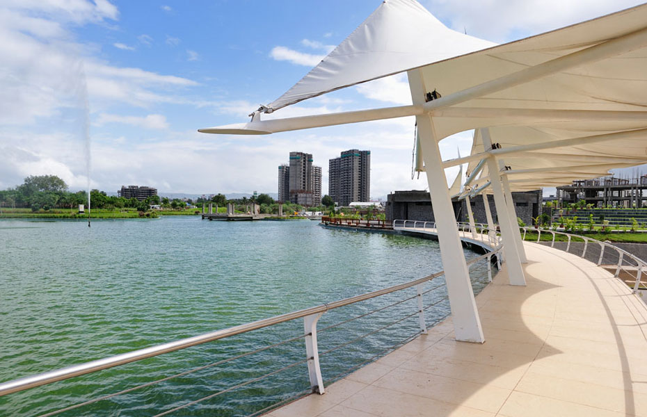 Amanora Park Town Live Life the Futuristic Way in Amazing Properties