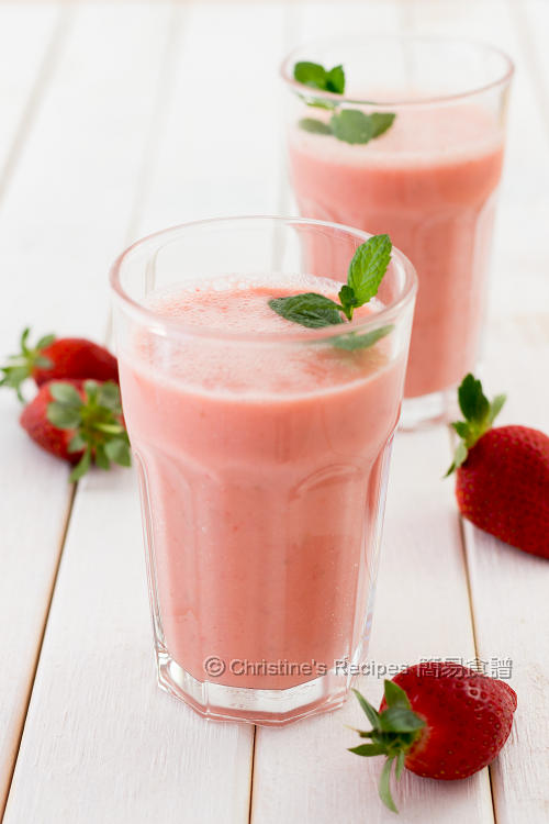 士多啤梨果泥  Strawberry Smoothie01