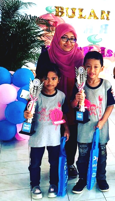 Proud Teacher of Rizki (5th place Winner) & Rachel (6th place Winner) in IT Competition 2017