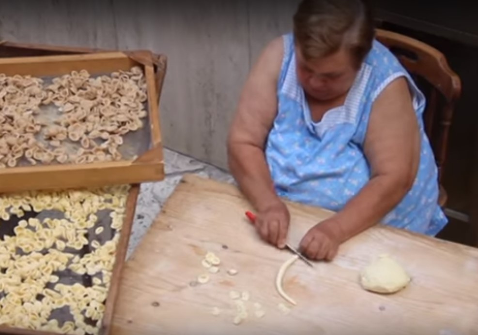 HOMEMADE PASTA PUGLIESE