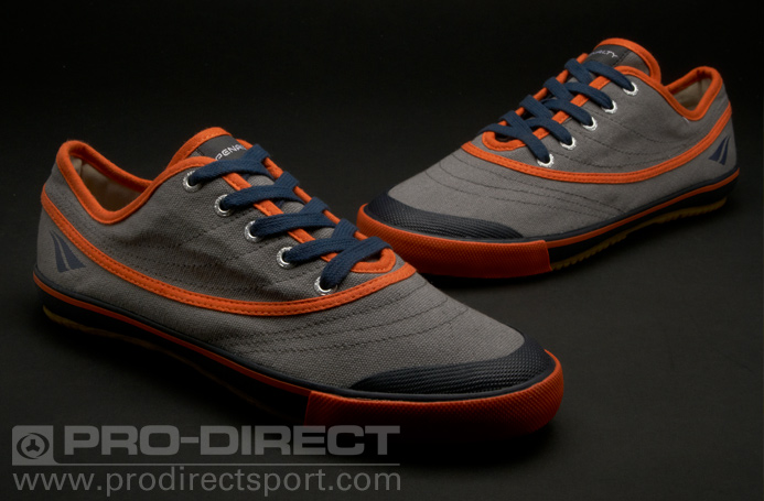 penalty futsal shoes