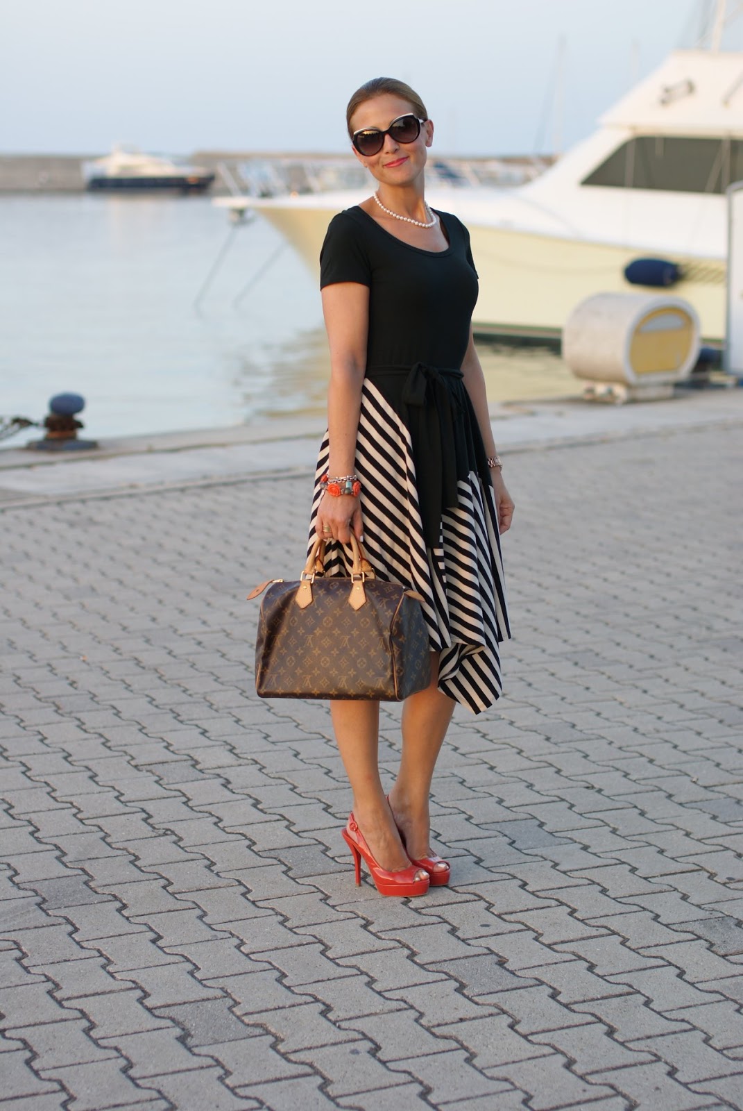 Asymmetrical striped dress | Fashion and Cookies - fashion and beauty blog