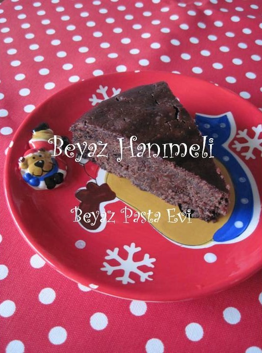 BEYAZ HANIMELİ Çikolatalı ıslak kek